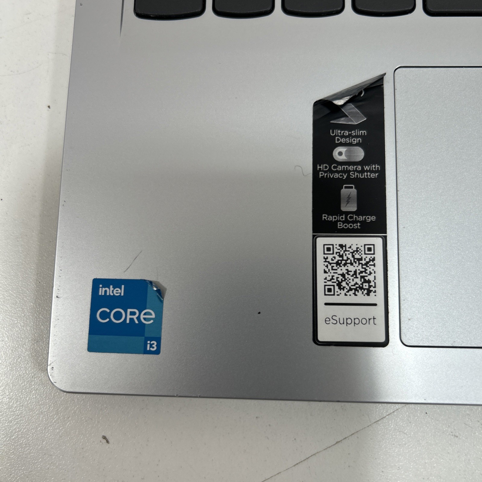 Lenovo IdeaPad 1 15IAU7 15.6″ FHD Intel i3-1215U. Powers On, No Display. PARTS
