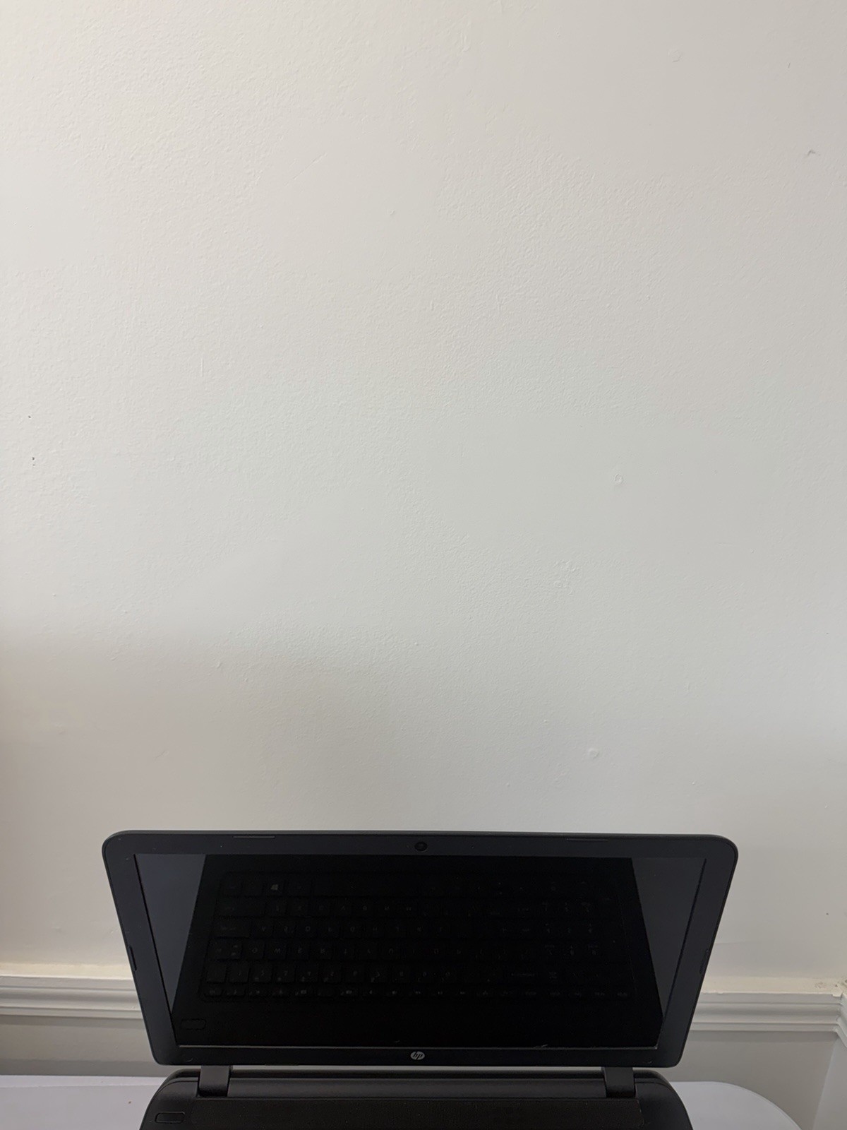HP Notebook 15 Laptop – Good Screen – Intel Celeron N2840 – Read Des