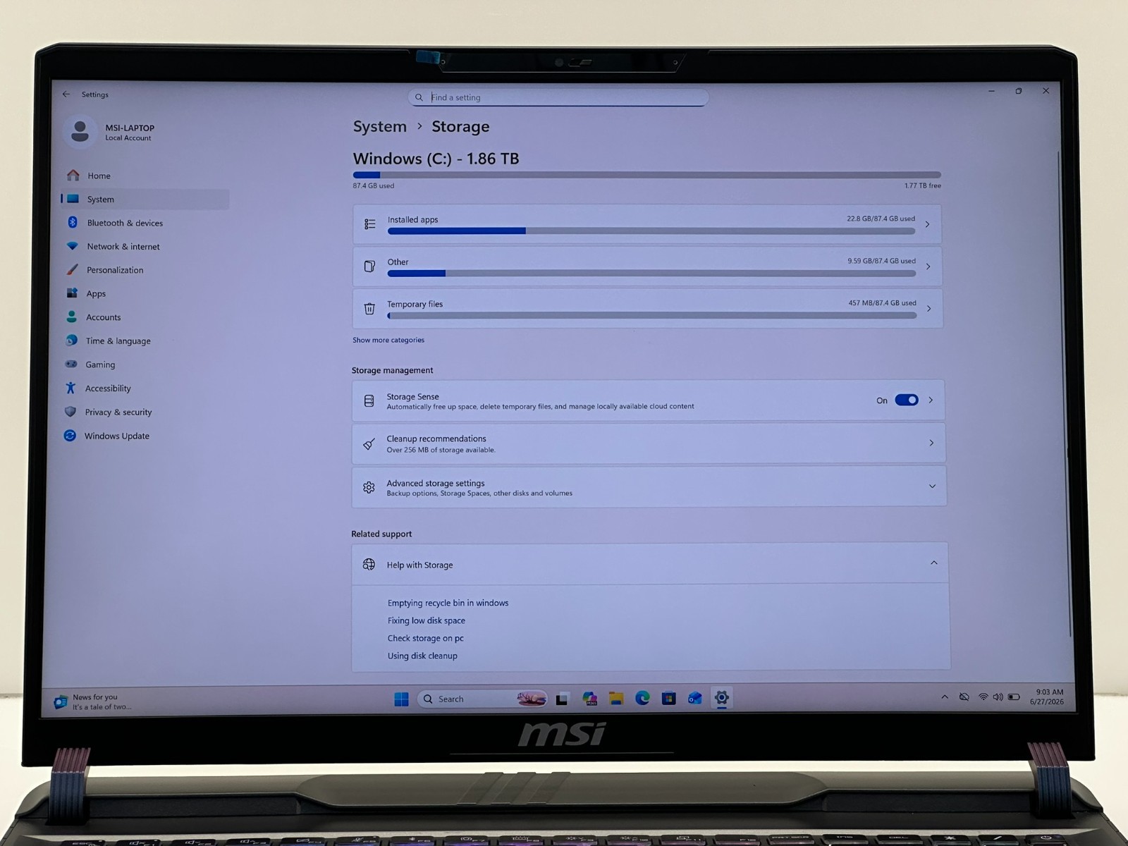 MSI Vector 16 Core Ultra 9 64GB x 4TB SSD RTX 5070