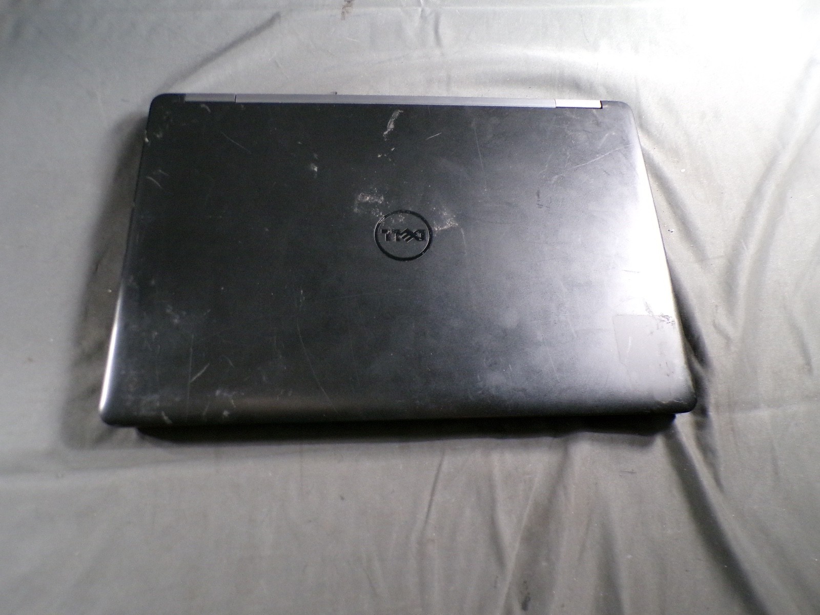 DELL LATITUDE E5570 INTEL CORE i5-6300U 2.40GHZ 8GB RAM **NO HD/ NO CADDIE
