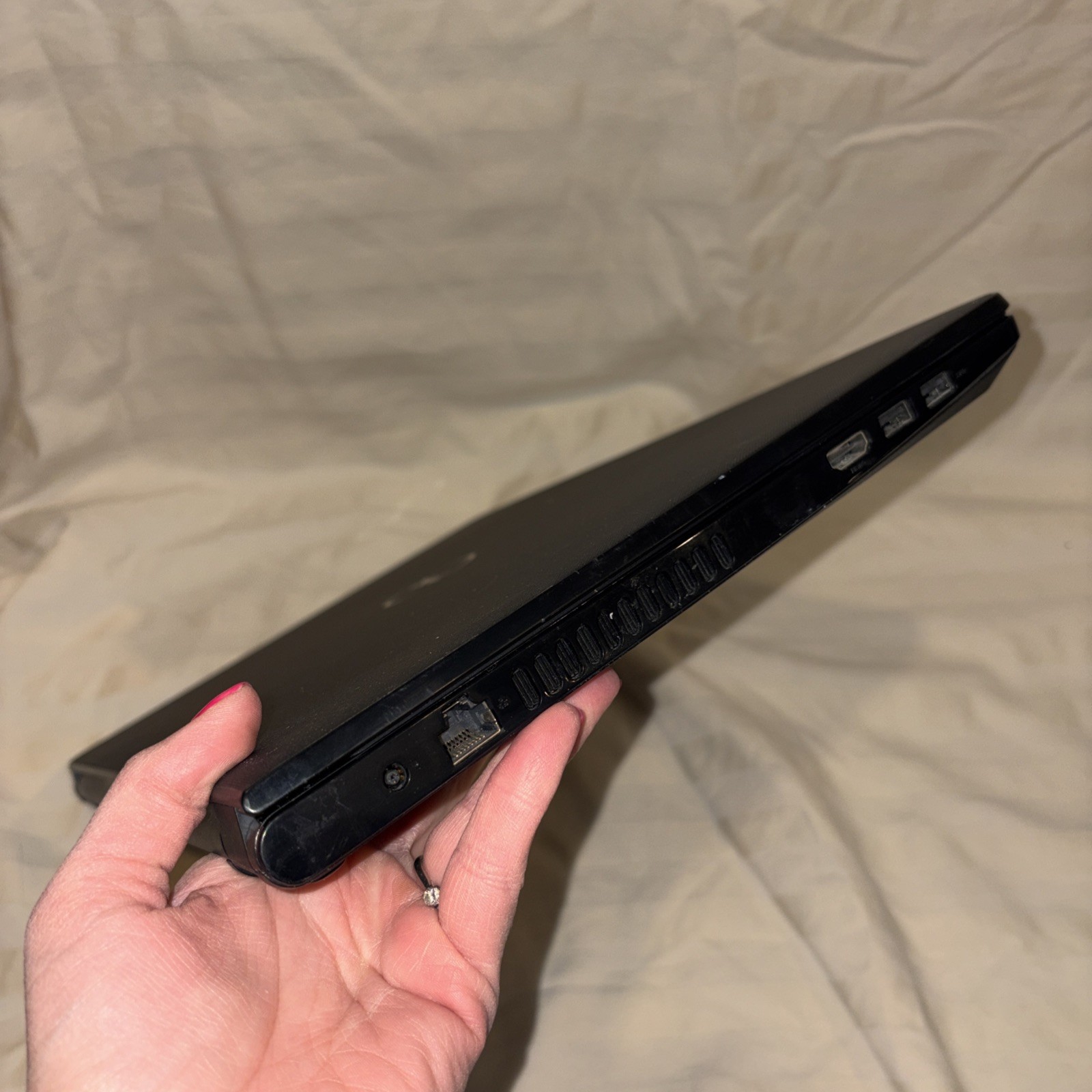 Dell Inspiron 15 3567 15.6in i3-6006U 2.0GHz, 4 GB, 1 TB HDD, Win 10 Home