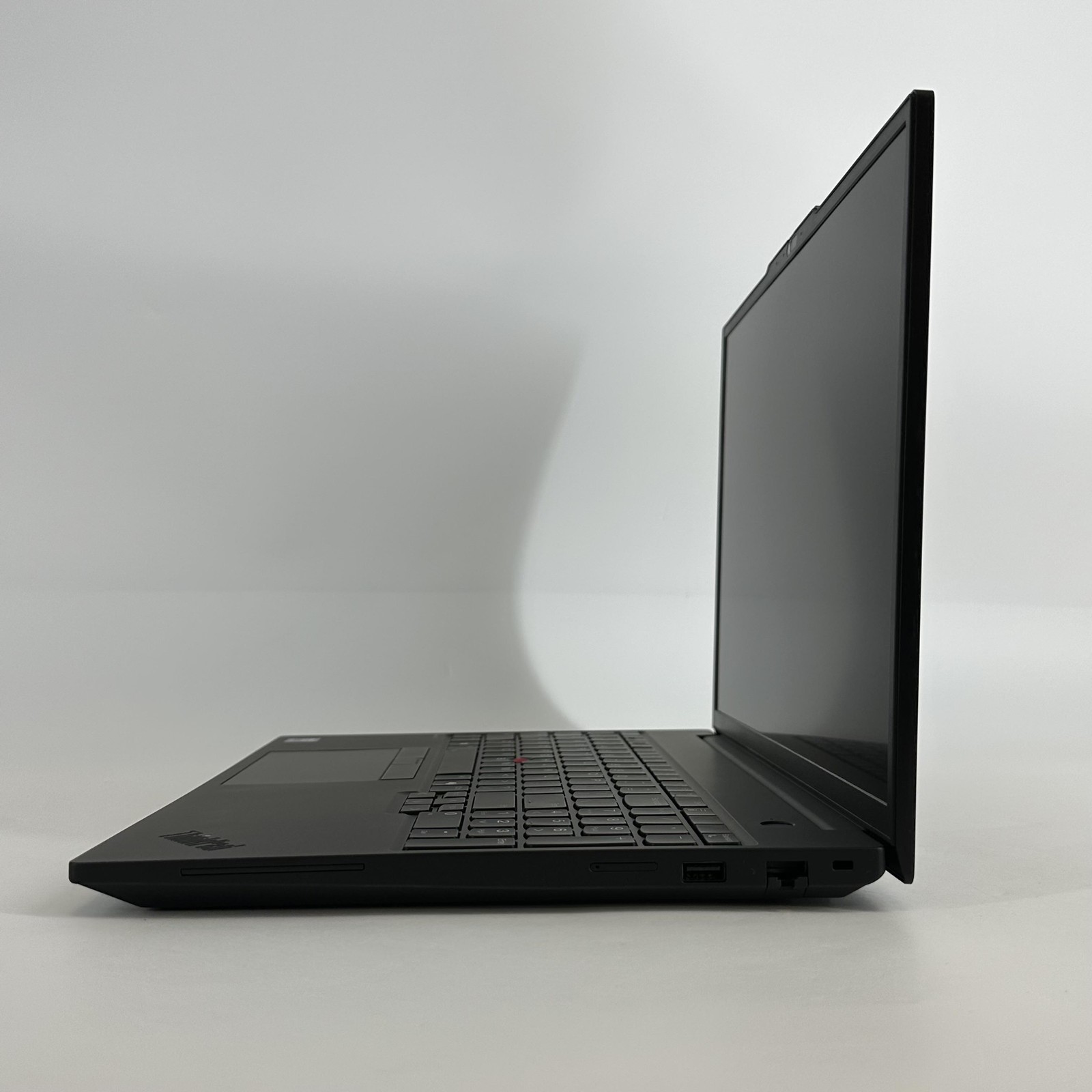 Lenovo ThinkPad P16s Gen 3 FHD+ TOUCH 1.4GHz Ultra 7 155H 16GB 512GB RTX 500 Ada
