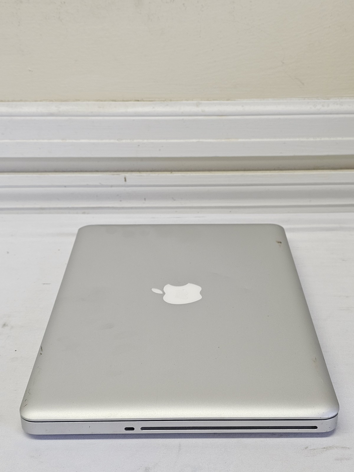 Apple MacBook Pro A1278 Laptop – i5-2435M – 4GB RAM – Parts – NO HDD/OS – Read