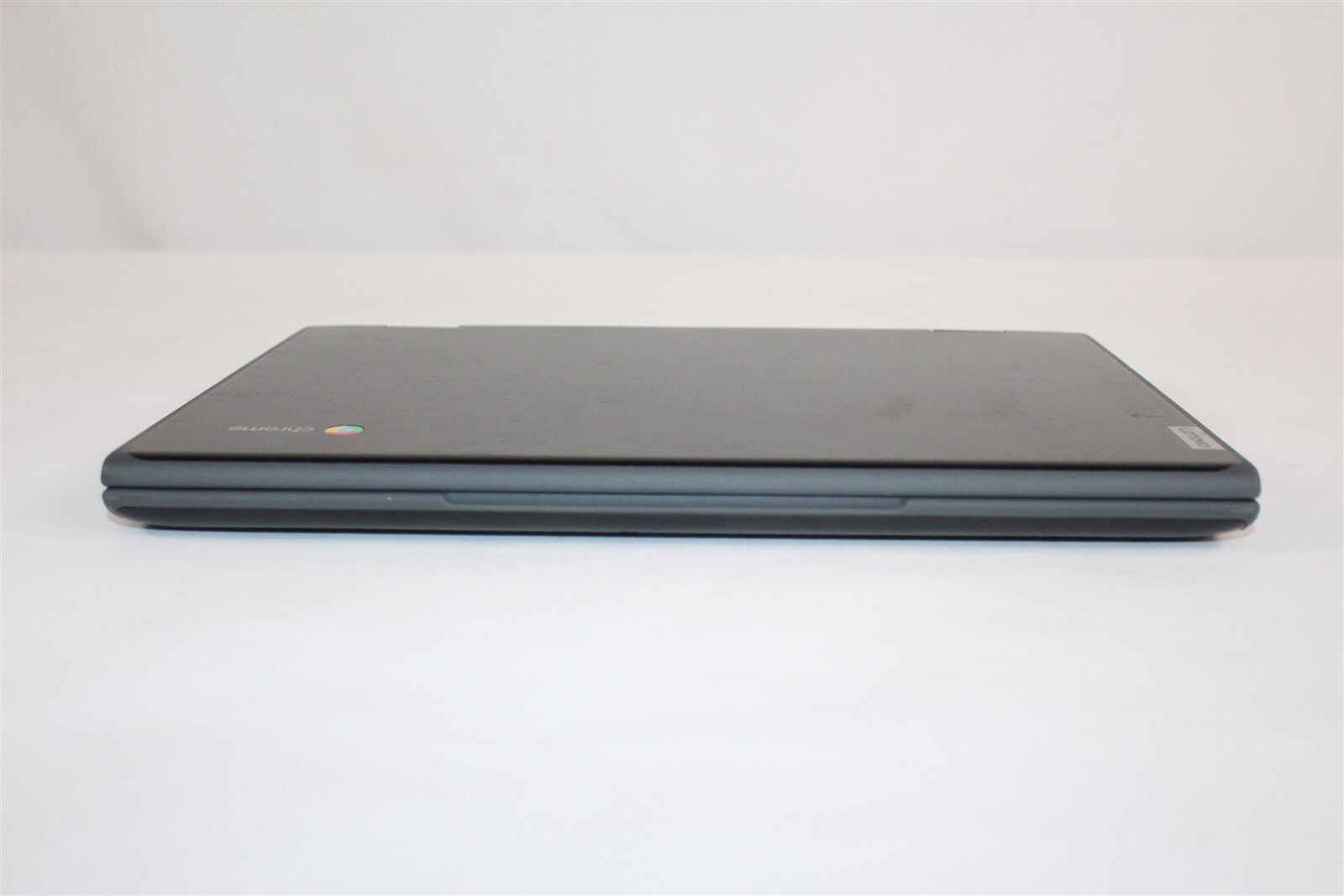 Lenovo ChromeBook 300E Gen 2 11.6″ HD Touch AMD A4-9120C 1.6GHz 4GB 32GB eMMC