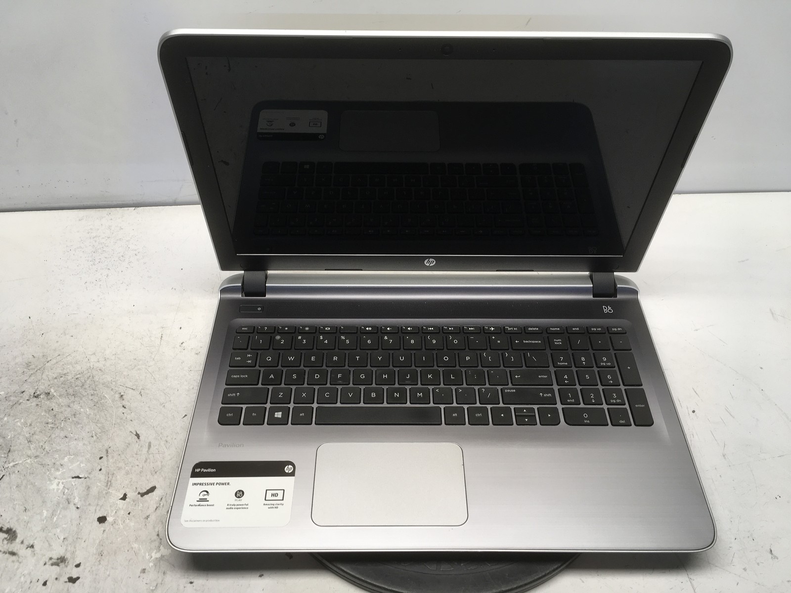 HP Pavilion 15 AMD A10-8700P 1800MHz 8 GB NO HDD No Batt