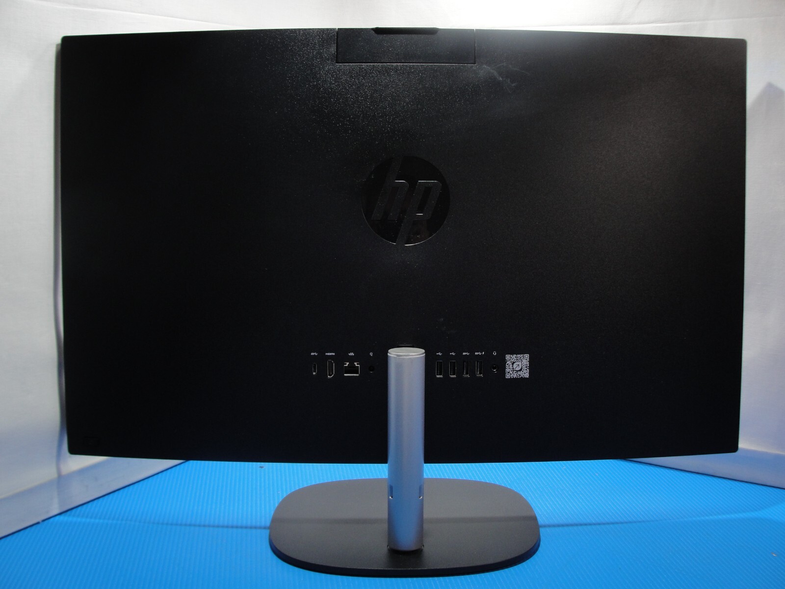 HP AIO 27-CR0055M 27”FHD AMD Ryzen 7 7730U 2GHz 16GB 1TB SSD WARRANTY