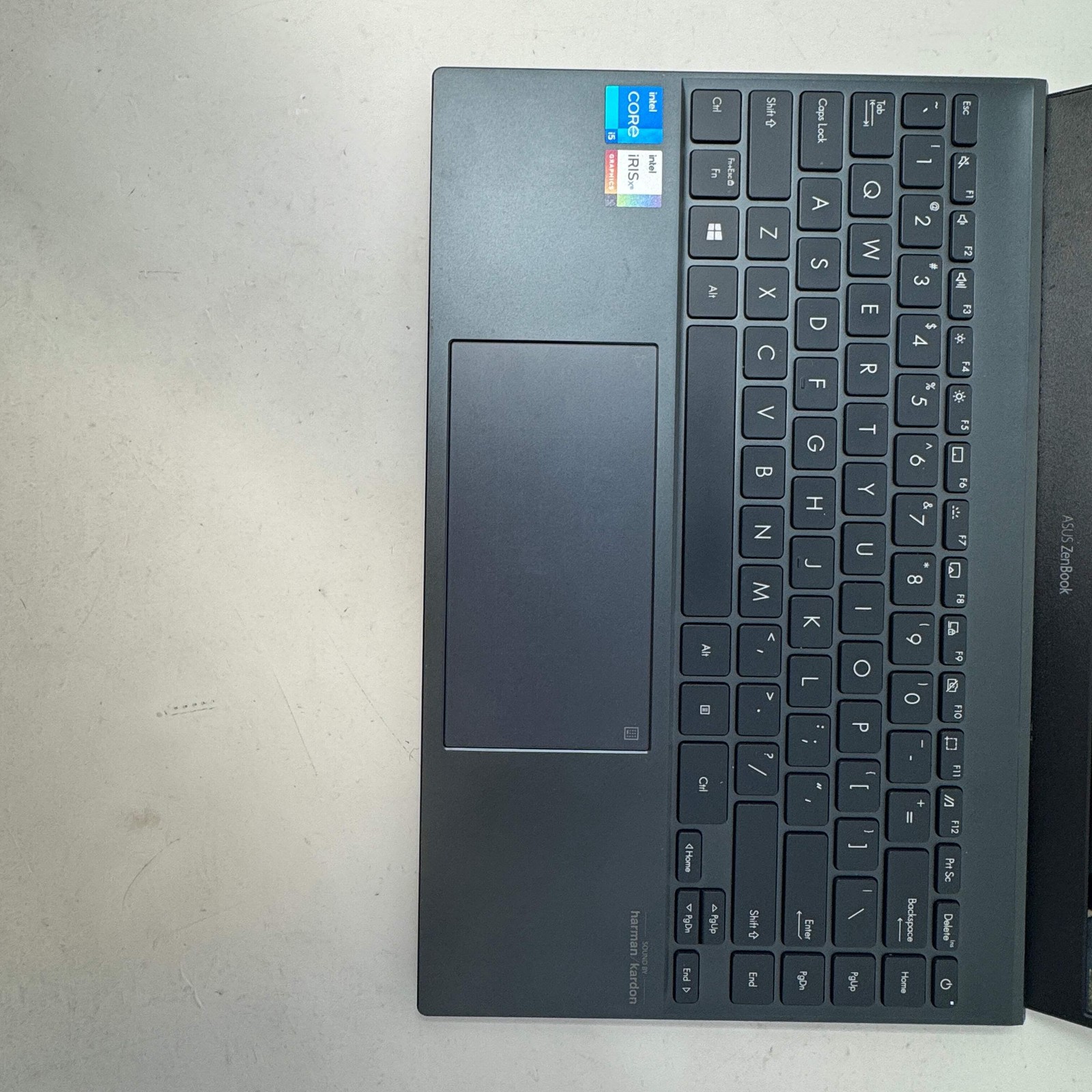 Asus Zenbook 13 UX325E 13.3″ i5-1135G7 2.4GHz 8GB RAM 256GB SSD