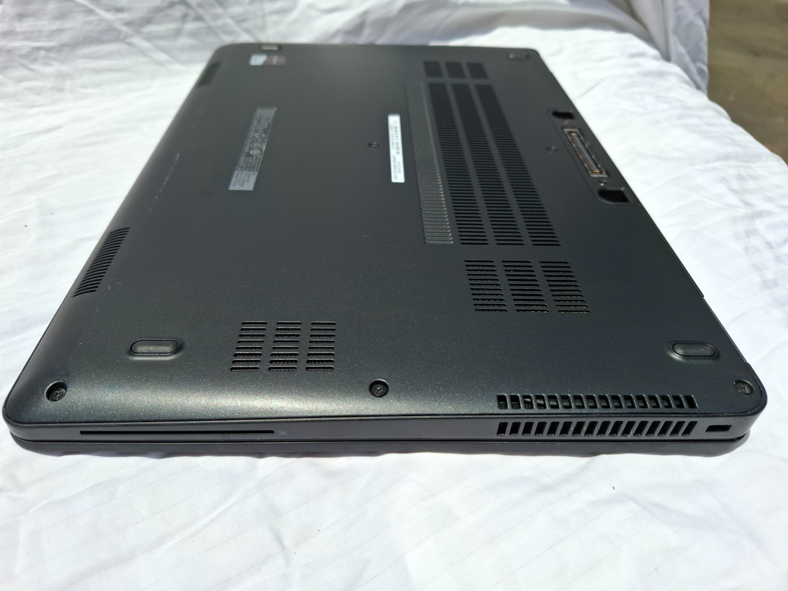 Dell Latitude E7470 14″ QHD Touch i7-6600U 8GB RAM 512GB SSD – Touchscreen