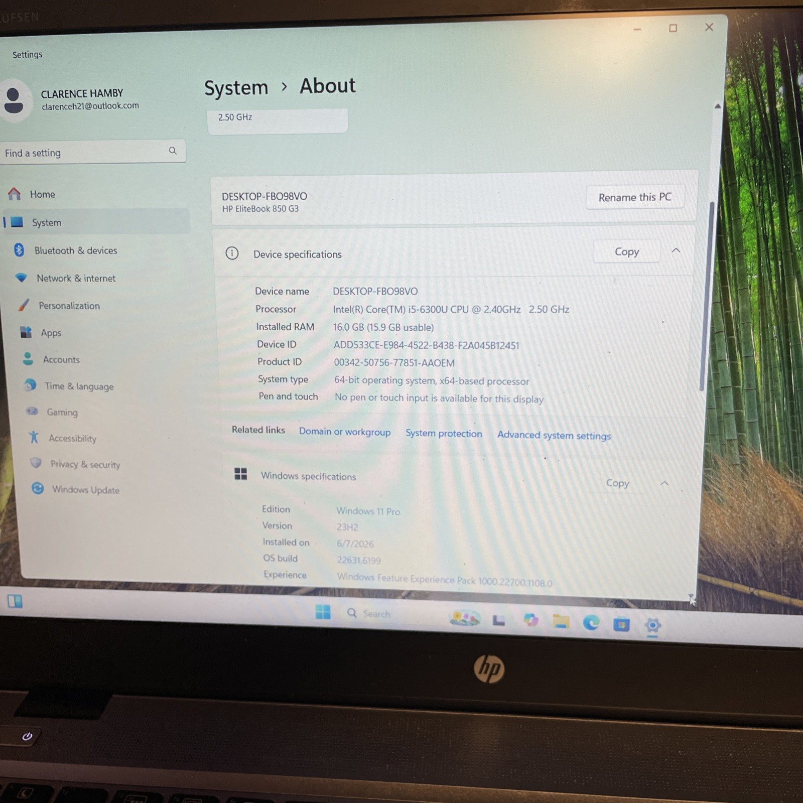 HP EliteBook 850 G3 i5-6300U 2.4GHz 16GB Ram 256GB SSD Laptop 15.6″