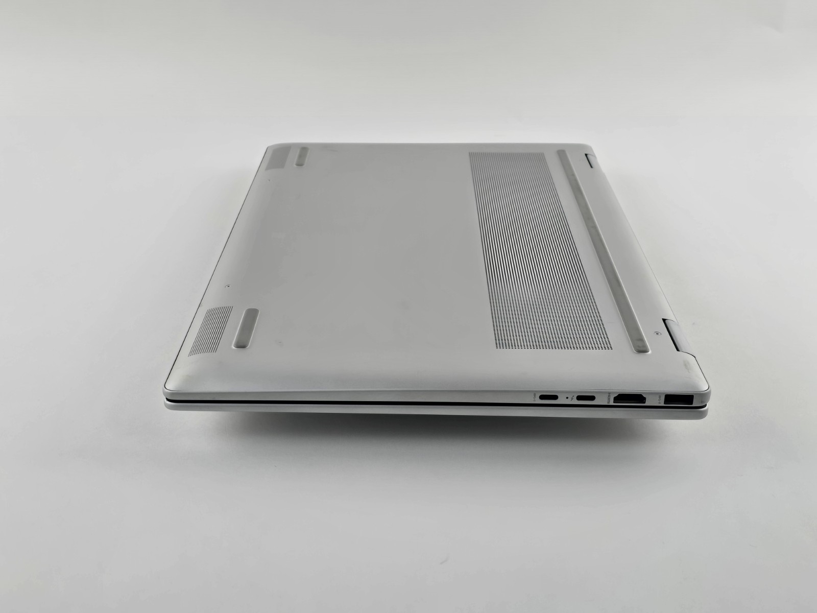 HP Envy x360 2-in-1 16″ Touch Ultra 5 125U 16GB 512GB SSD – Used