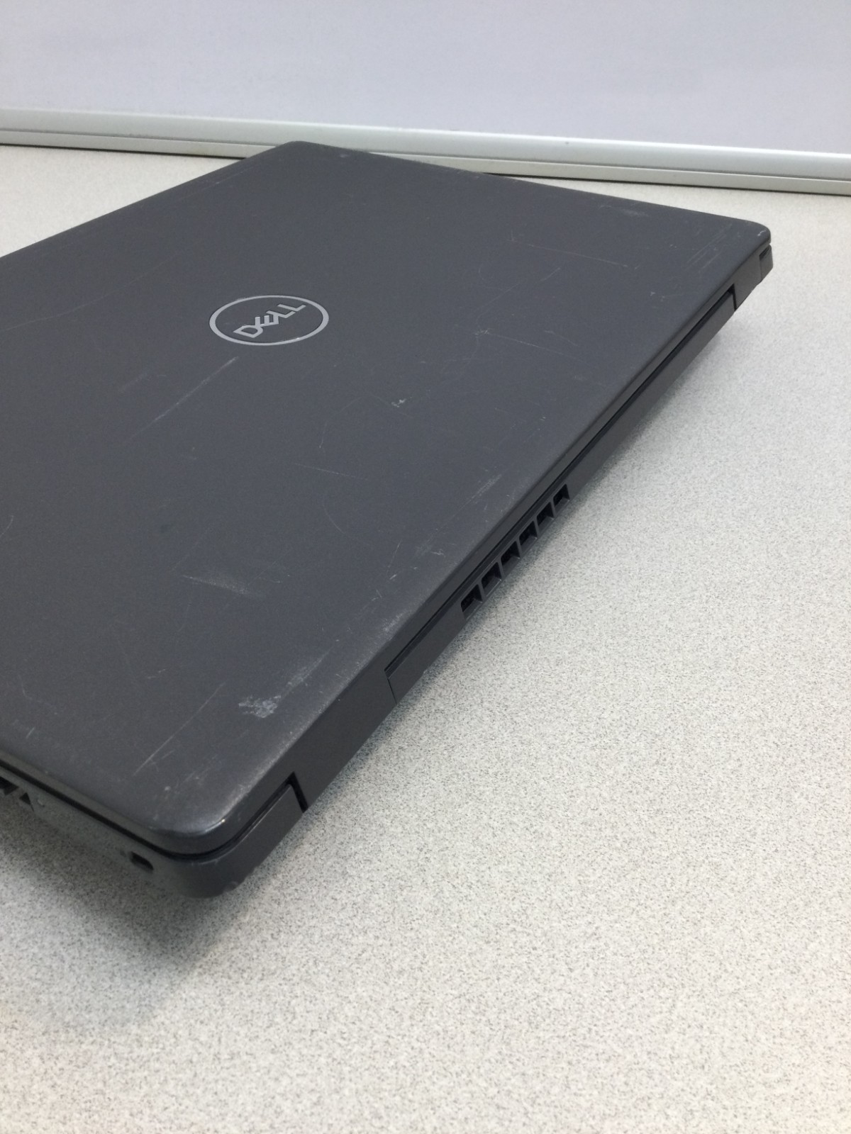 Dell Latitude 3510 15.6″Core i5 10TH GEN 12GB RAM 256GB SSD 1.60ghz** RAED**