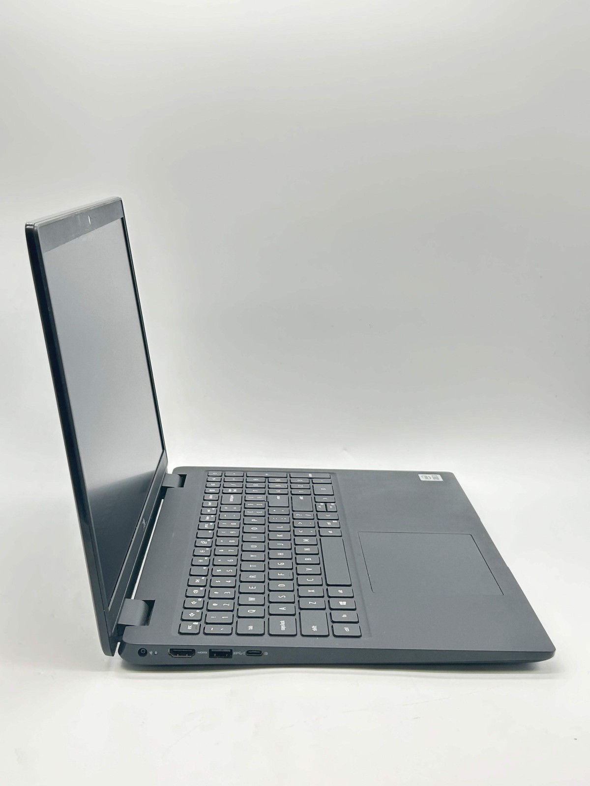 2021 Dell Latitude 3520 i3-1005G1 8GB RAM 128GB SSD W/ Charger READ