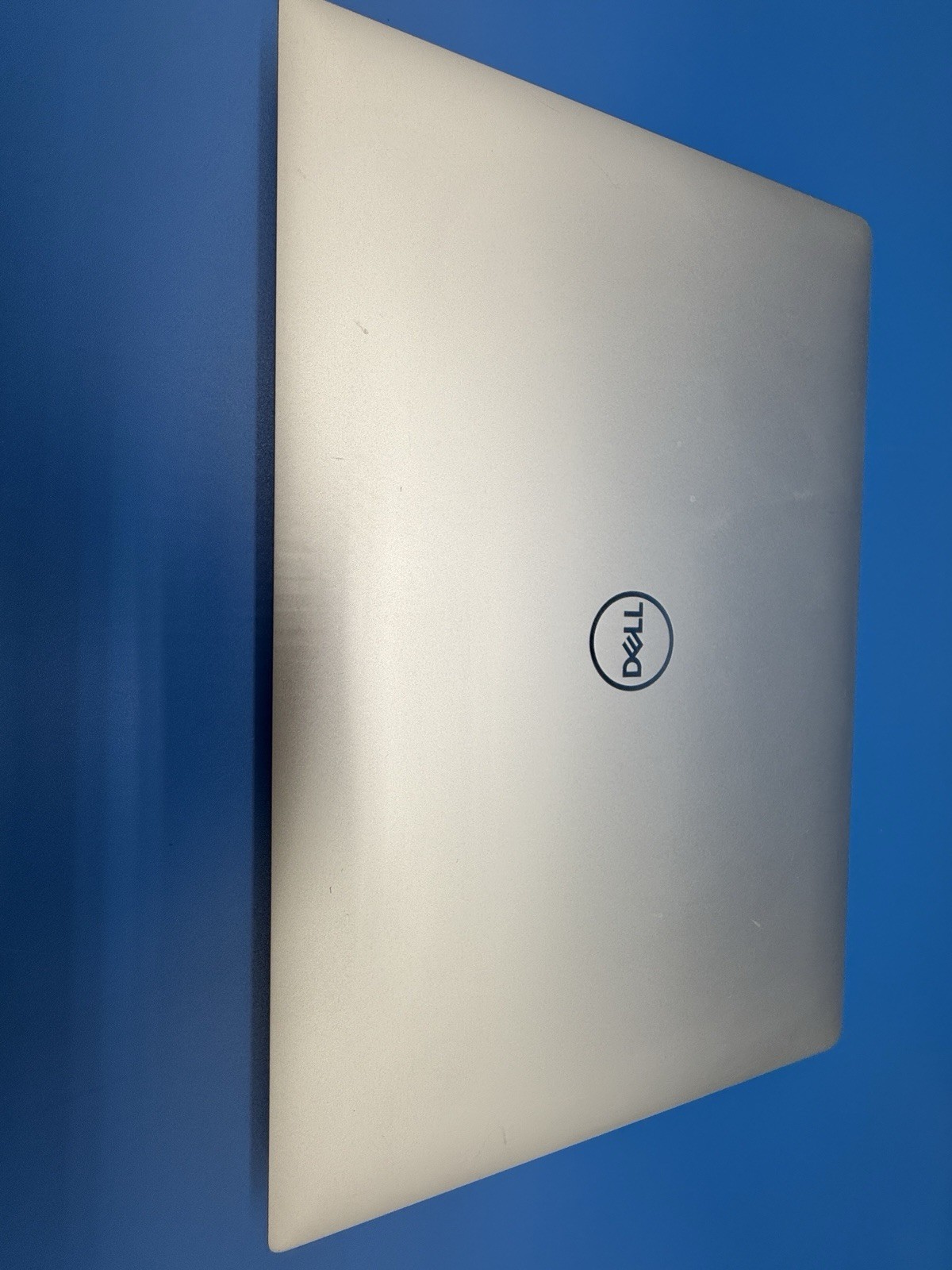 Dell XPS 15 7590 15.6” i5-9300H 8GB RAM 256GB SSD Windows 11 Pro Laptop
