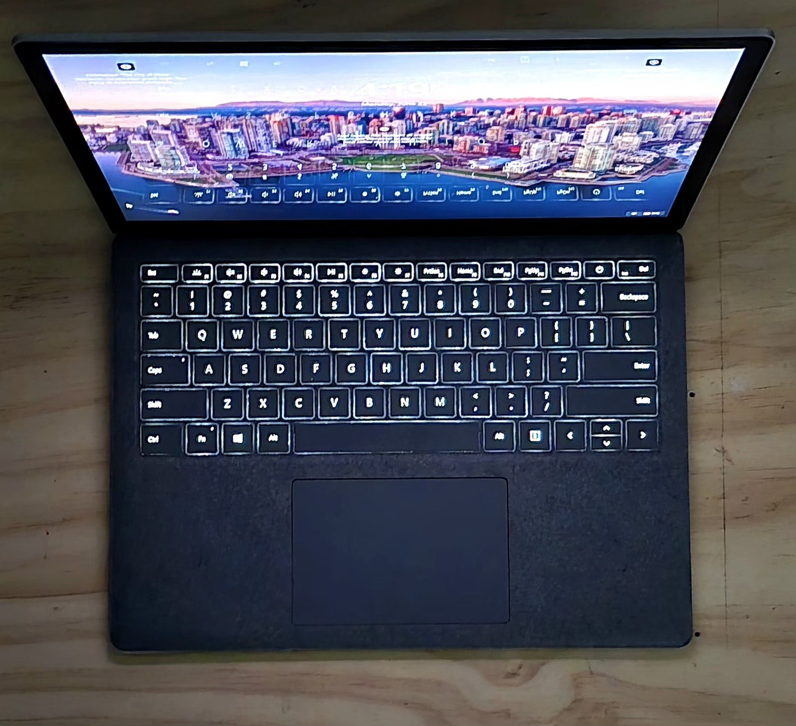 Microsoft Surface Laptop 3 i7-1065G7, 16GB RAM, 256GB SSD – Silver