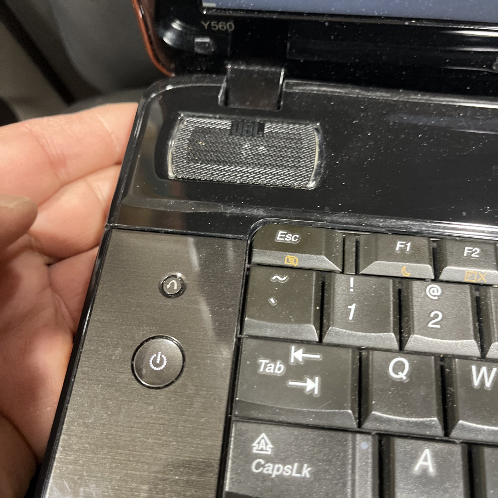 Lenovo Y550 CPU Pentium Dual Core 2GHz 4GB RAM Parts Or Repair AS IS (READ)