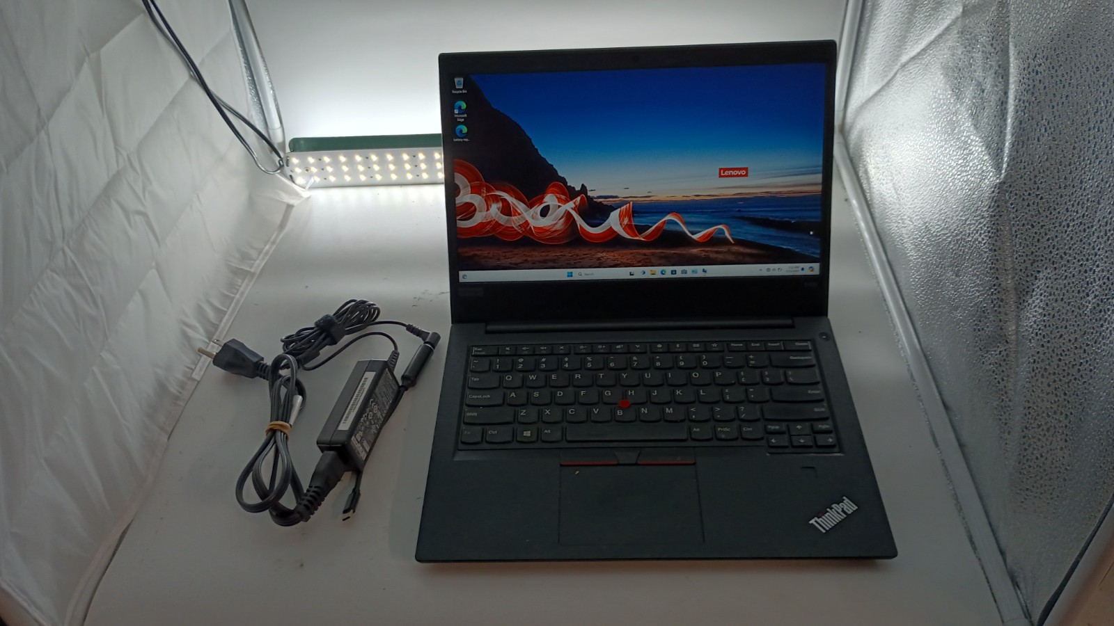 7232 ThinkPad E490 w/charger.i7-8565UU.8GB.128GB M.2.14″.FHD.W11 Pro
