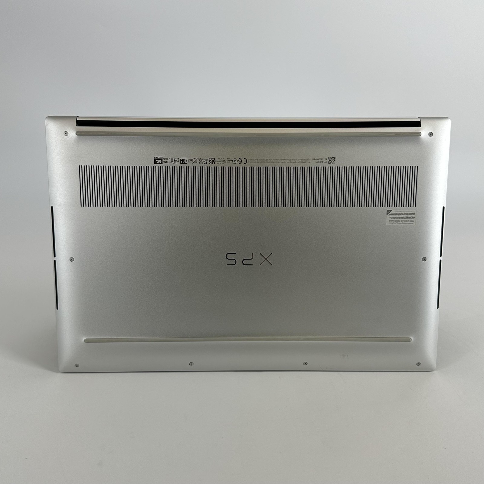 Dell XPS 15 9530 FHD+ 2.6 GHz i9-13900H 16GB 512GB SSD RTX 4070 Very Good