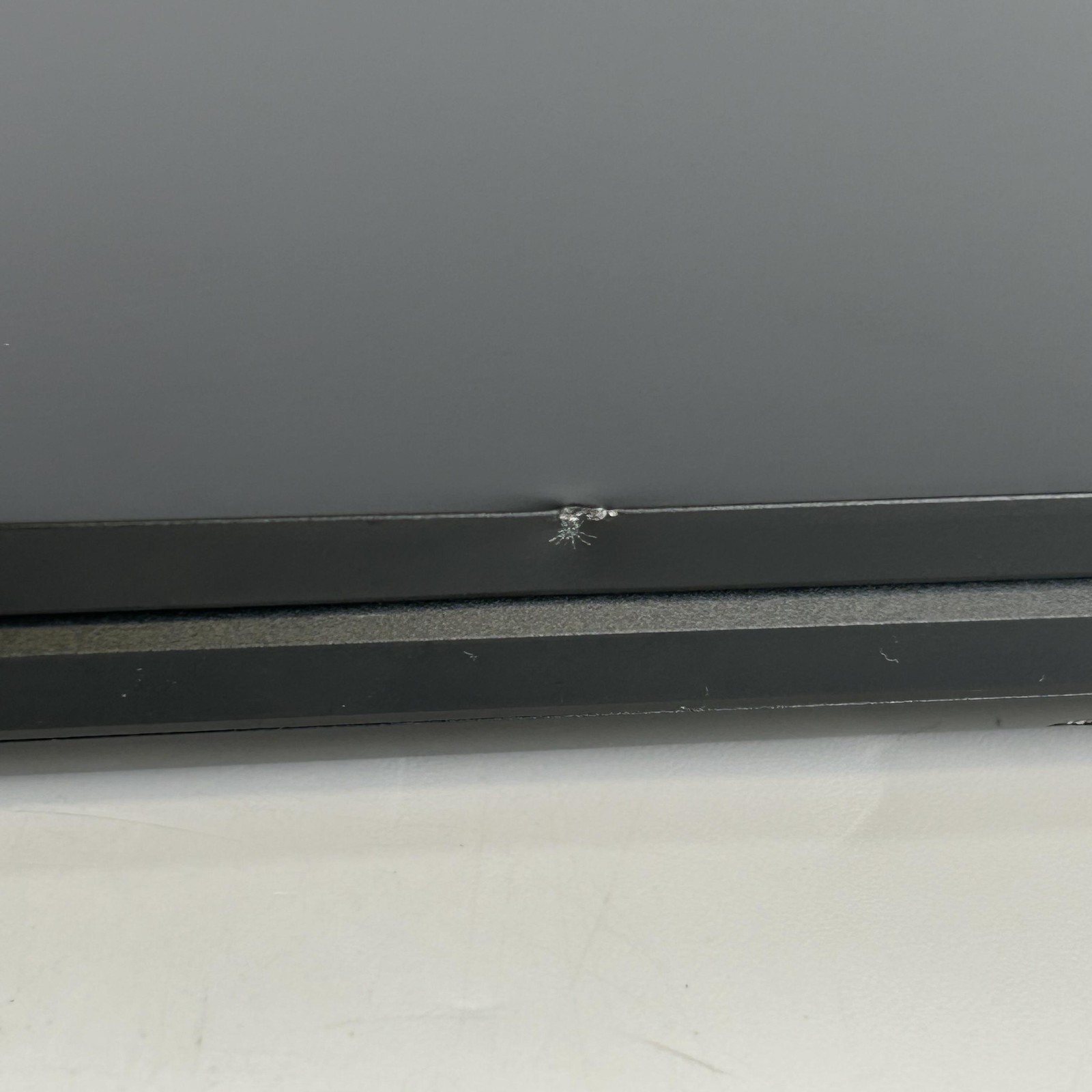 Razer Blade 16 120Hz UHD+ 2.2 GHz i9-13950HX 32GB 1TB/1TB NVIDIA RTX 4090 Good