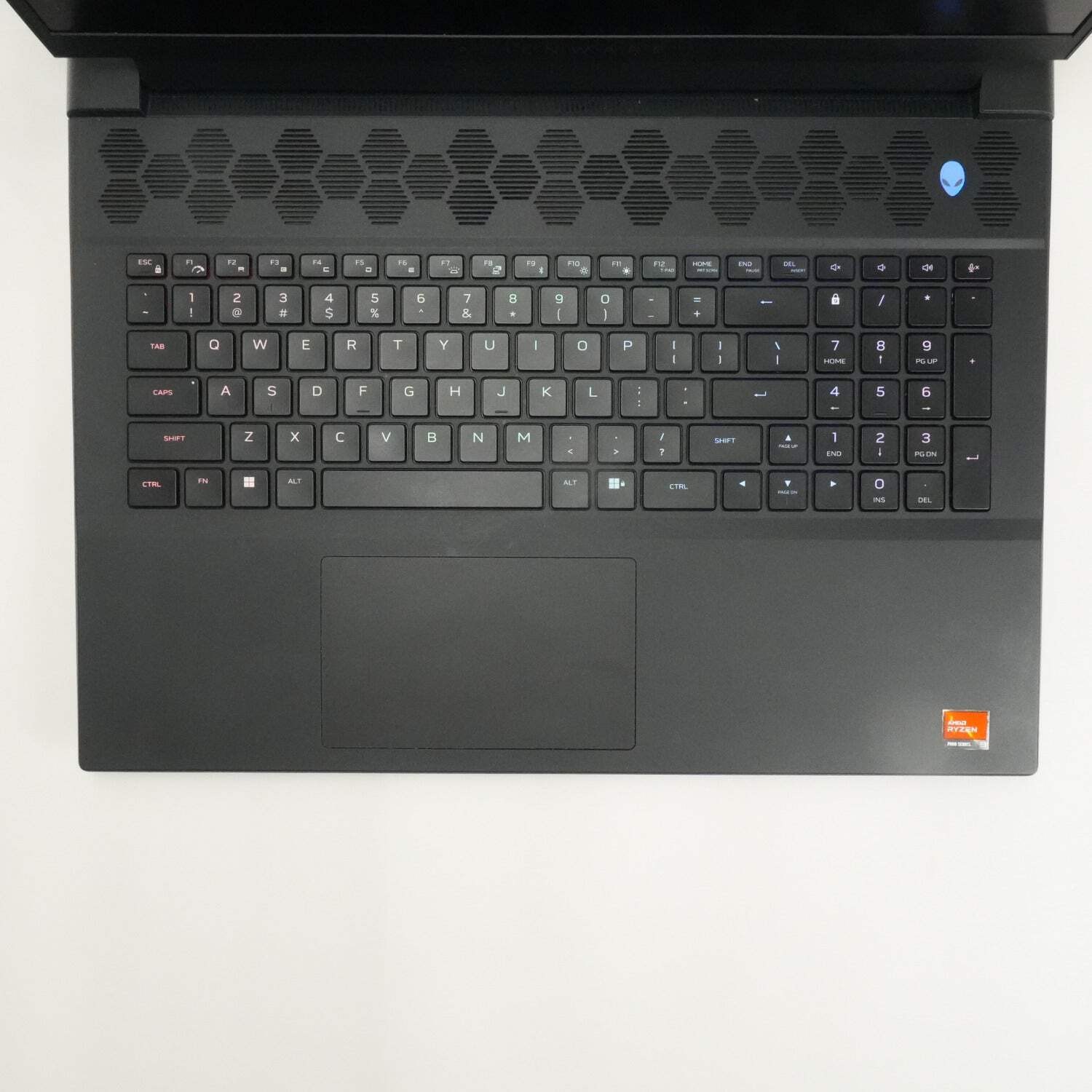 Alienware M18 R1 18″ Ryzen 9 7845HX 3.0GHz 32GB RAM 1TB SSD GeForce RTX 4070