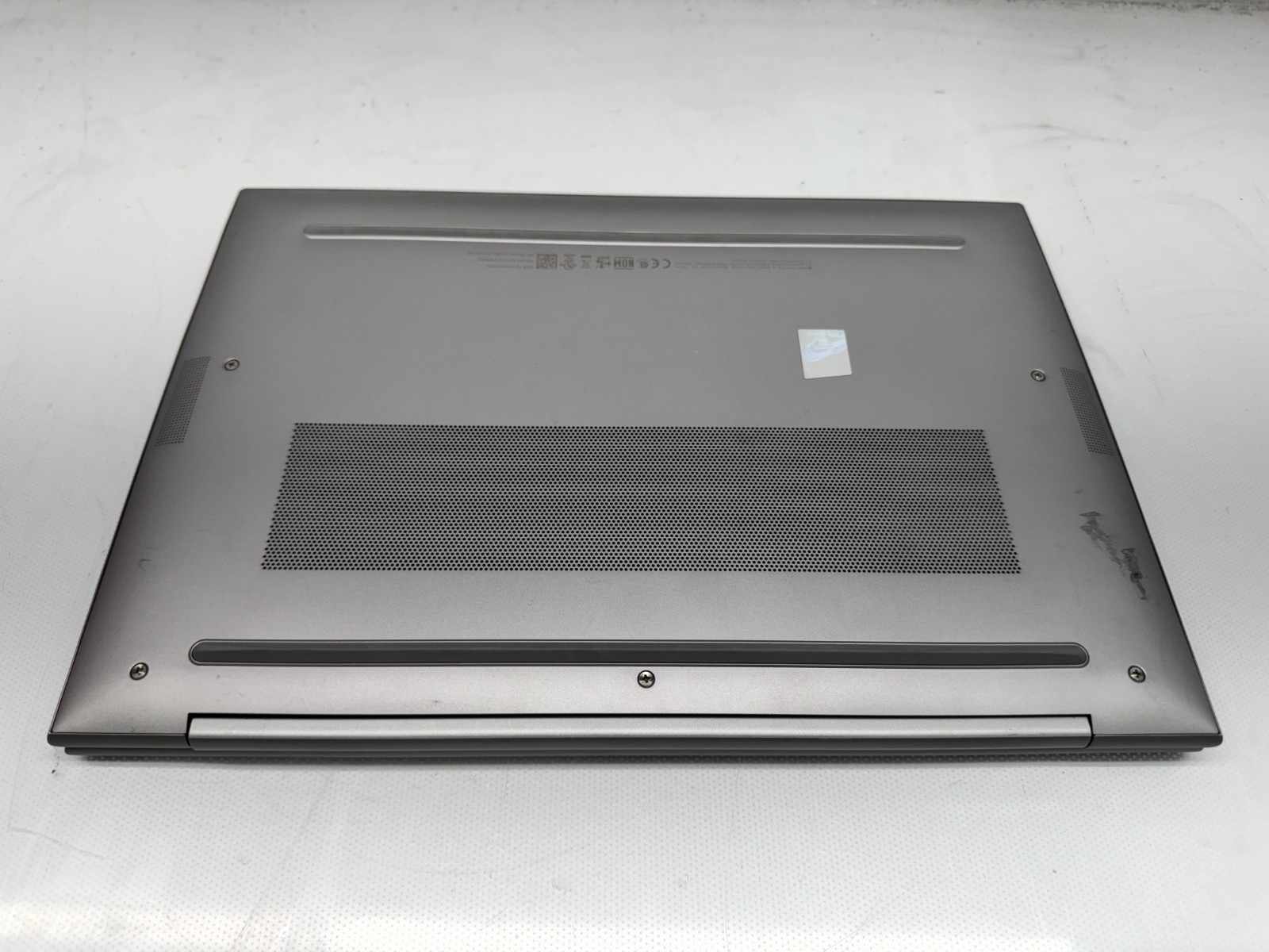 HP Zbook Firefly 14 G9 Intel i7-1265U@1.8GHz 16GB 256GB T550 Win 11 *READ*
