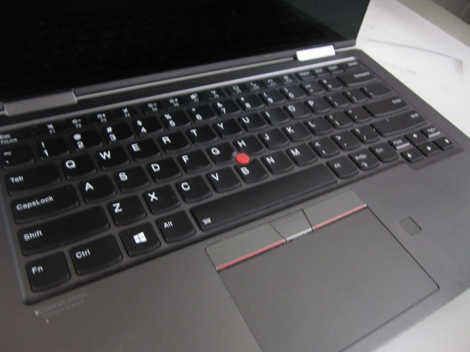 Lenovo ThinkPad X1 Yoga Gen 5 i7-10610U 1.8Ghz 16GB 256GB NOOS LAPTOP + AC READ