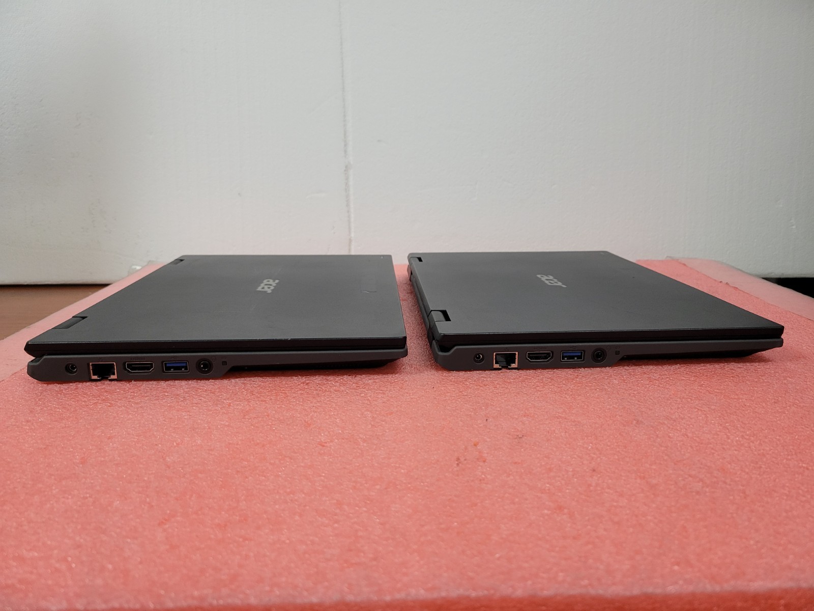 2x Acer Travelmate Spin TMB118-RN-C8JP 4GB RAM 64GB SSD *AS IS/READ* | C629