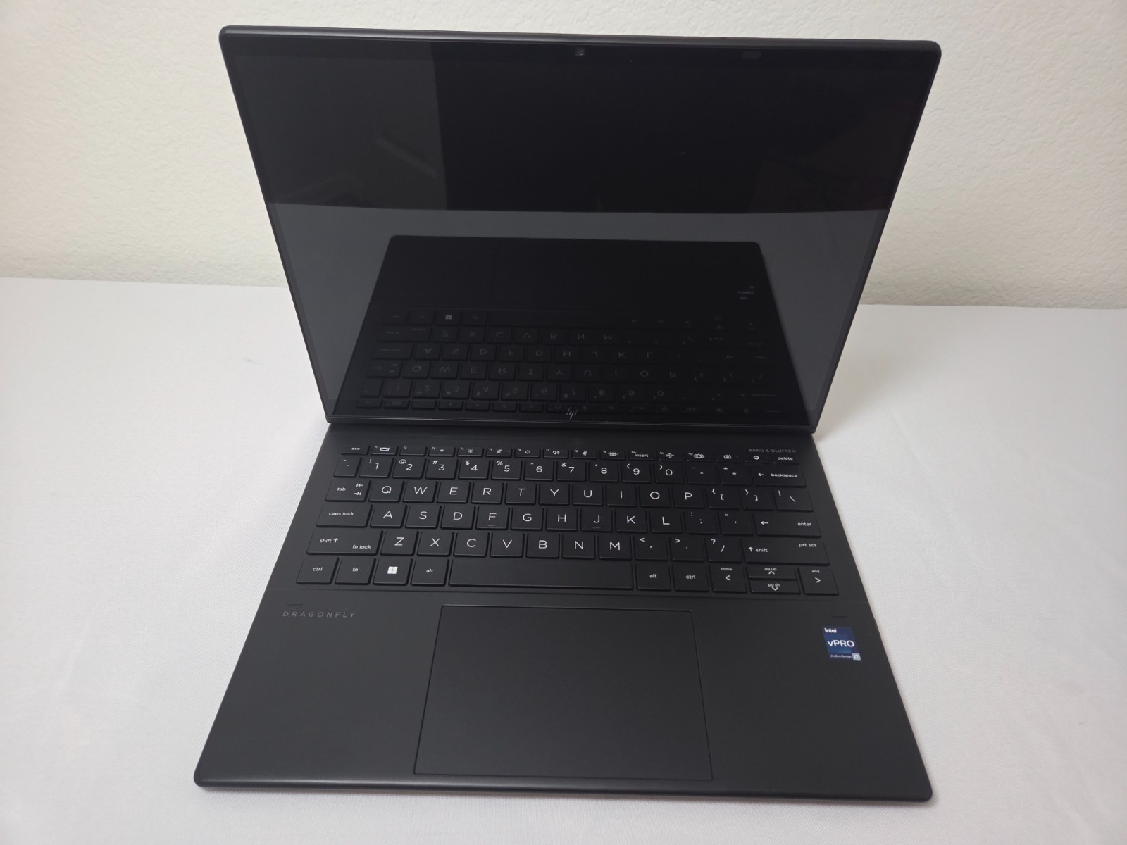 HP Dragonfly Folio G3 2-in-1 13.5″ – Intel Core i7-1265U, 16GB RAM, 512GB SSD