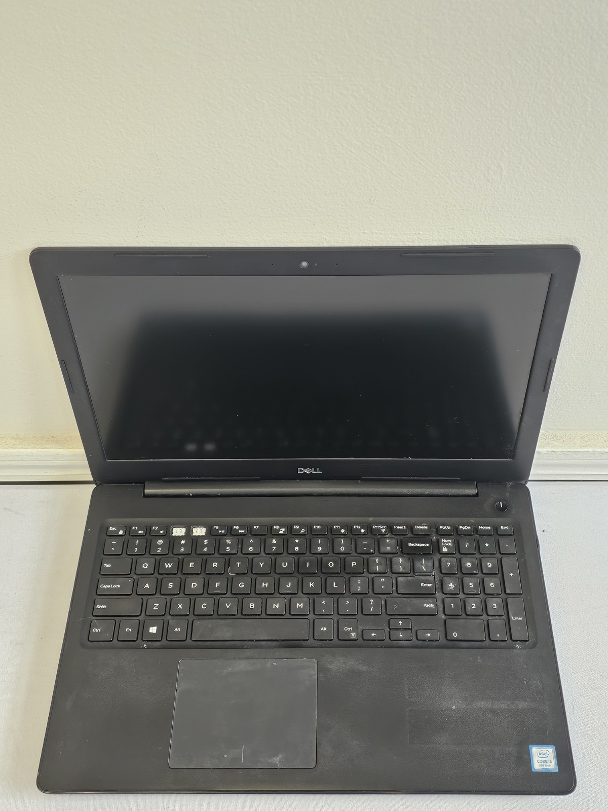 Dell Latitude E3590 Laptop – Intel i5 Gen 8 – 8GB RAM – 120GB SSD – Win 10 READ