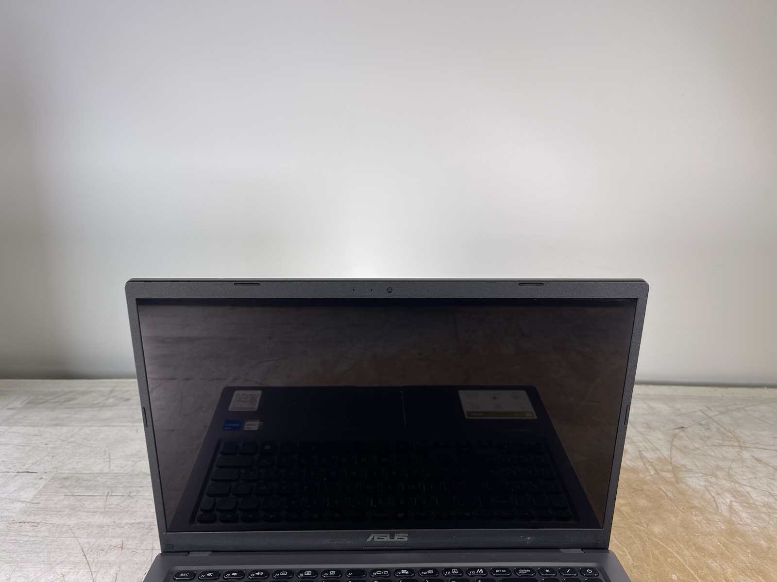 ASUS VIVOBOOK X515E i5-1135G7 @ 2.40GHz, 12GB RAM, NO HDD/OS – (FOR PARTS)