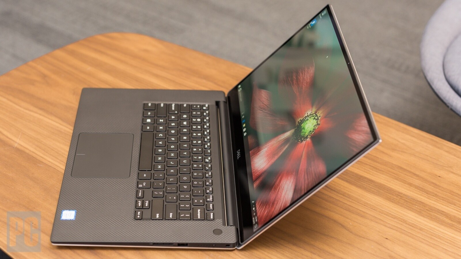 NEW Dell XPS 15 7590 4K Touch IPS Core i7 6-core 4.5GHz NVIDIA GTX1650 1TB 32GB