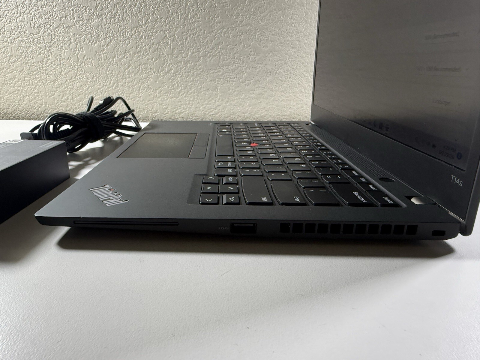 Lenovo ThinkPad T14s Gen 2 i7-1185G7 32GB 14″ FHD 1920×1080 512GB WWAN 4G Touch