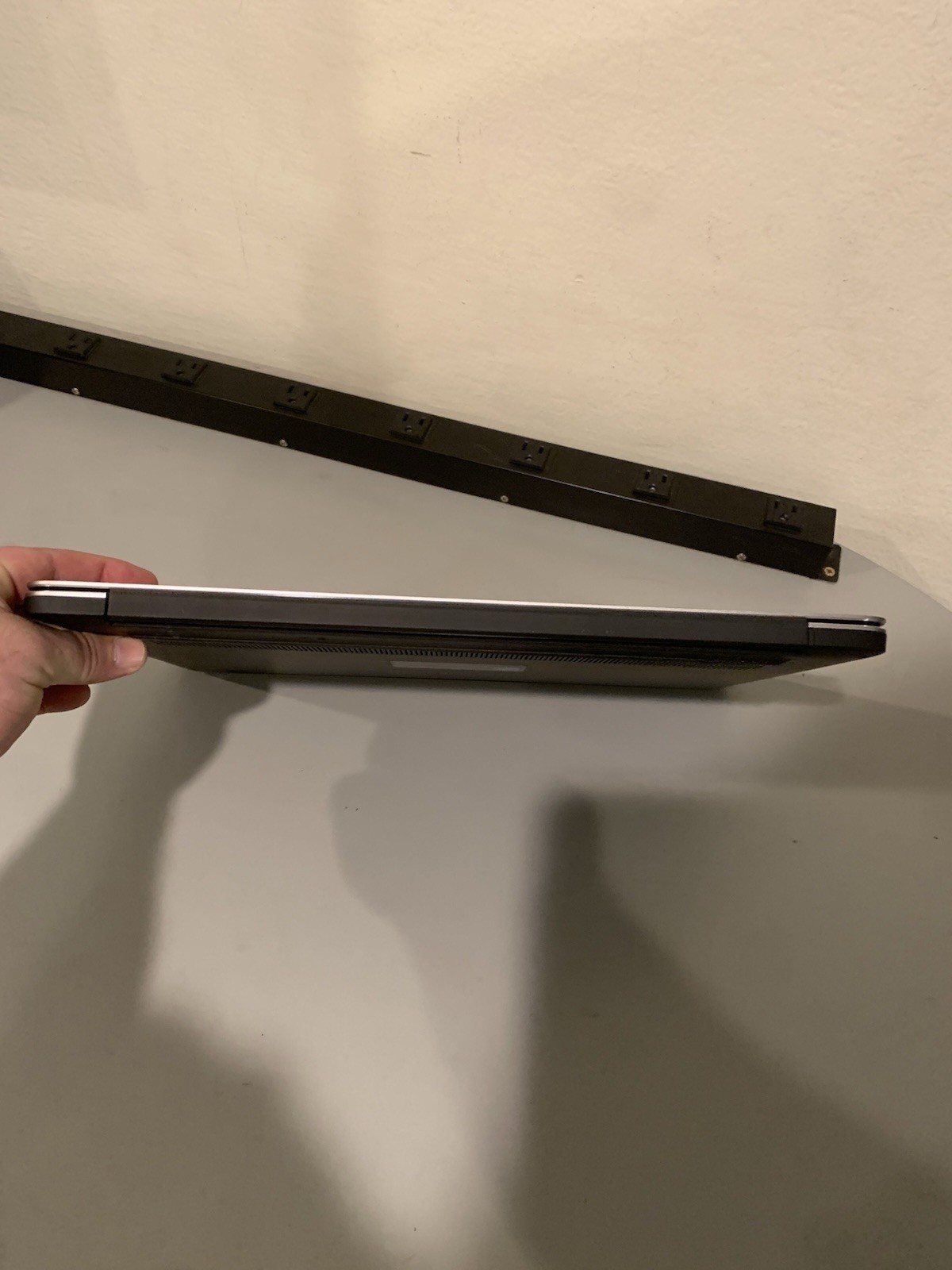 Dell Precision M3800 Intel i7 4th Gen NO HDD, No Ram, No Battery. Not Working￼