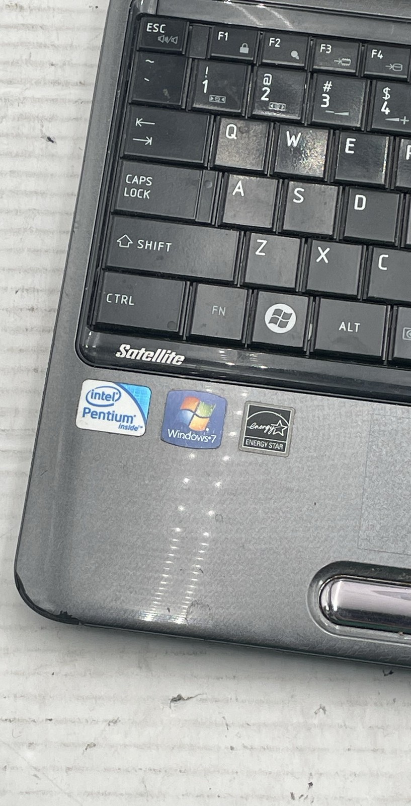 Toshiba Satellite L655-S5101 15.6″ Laptop Intel Pentium PSK2CU-01Y01U For Parts