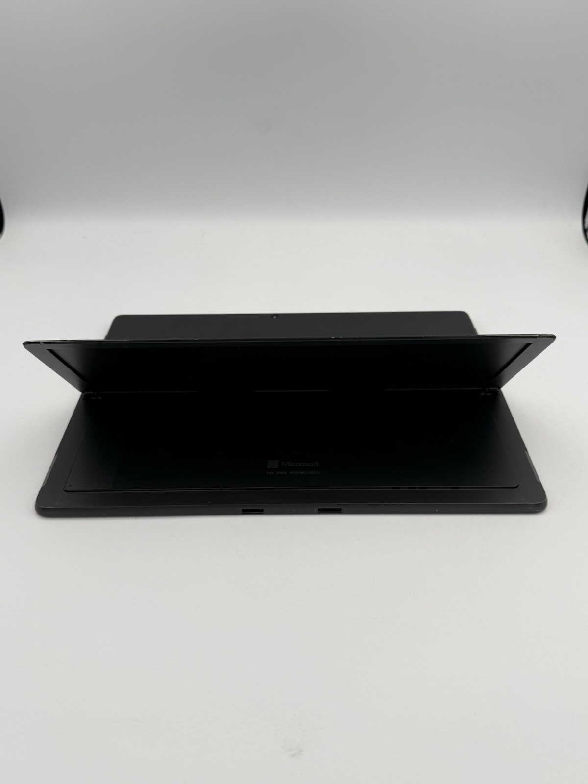 Microsoft Surface Pro 8 13” – i5 11th Gen | 8GB RAM | 256GB SSD (READ DESC) 39C