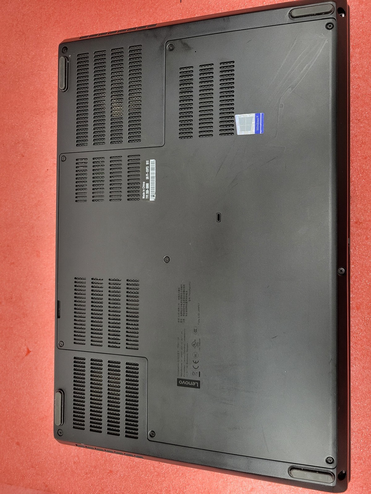 Lenovo ThinkPad P53 15.6″ i7-9750H@2.60GHz 8GB RAM 256GB SSD Win 11 Pro – LP17A