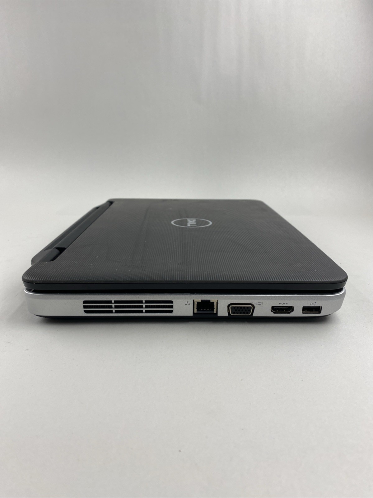 Dell Vostro 1440 Core i3-M370 2.40GHz 2GB RAM 14.0″ No Battery No HDD No OS