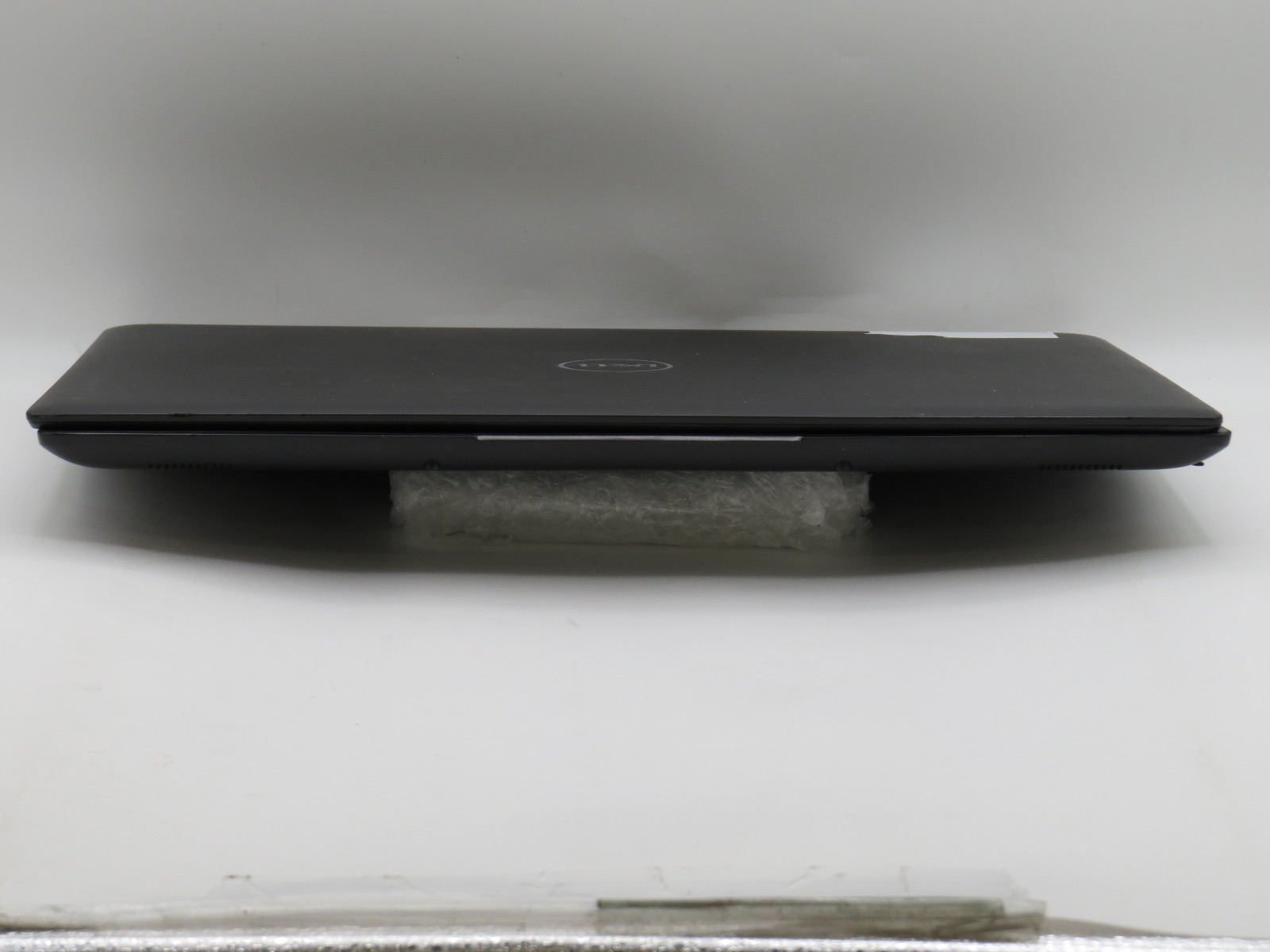 Dell Latitude 3500 i7-8565U @ 1.8GHz UHD 620 15.6″ No RAM/HDD/OS/AC