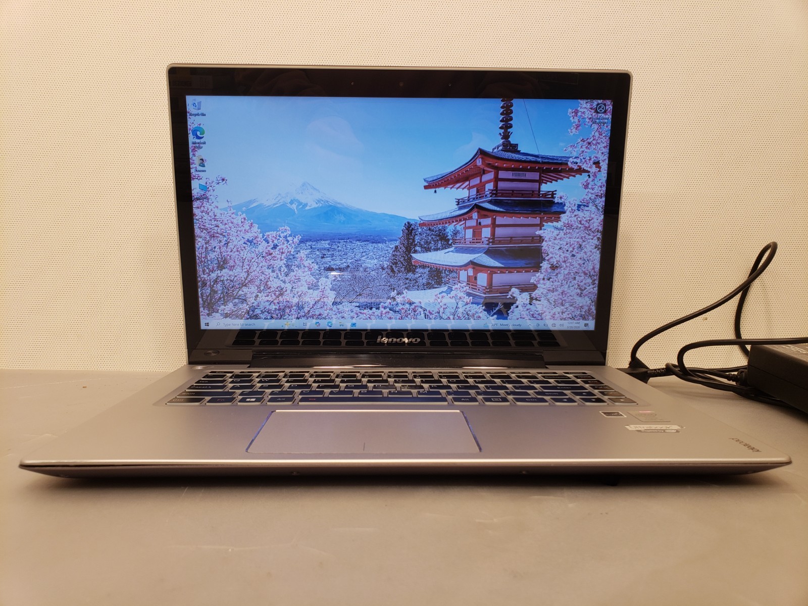 Lenovo IdeaPad U430 Laptop i5 4200U 4th Gen 8GB RAM 500GB HDD 14″ Touch Win10