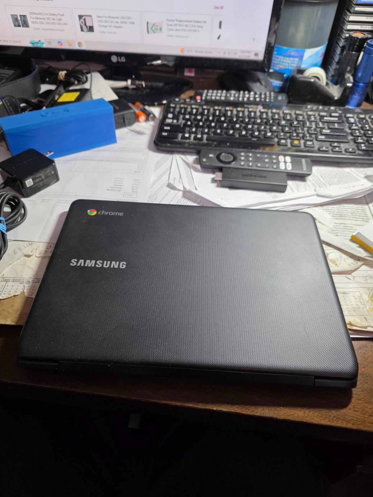 Samsung Chromebook 3 XE500C13 11.6in. (16GB, Intel Celeron N, 2.48GHz, 2GB)…