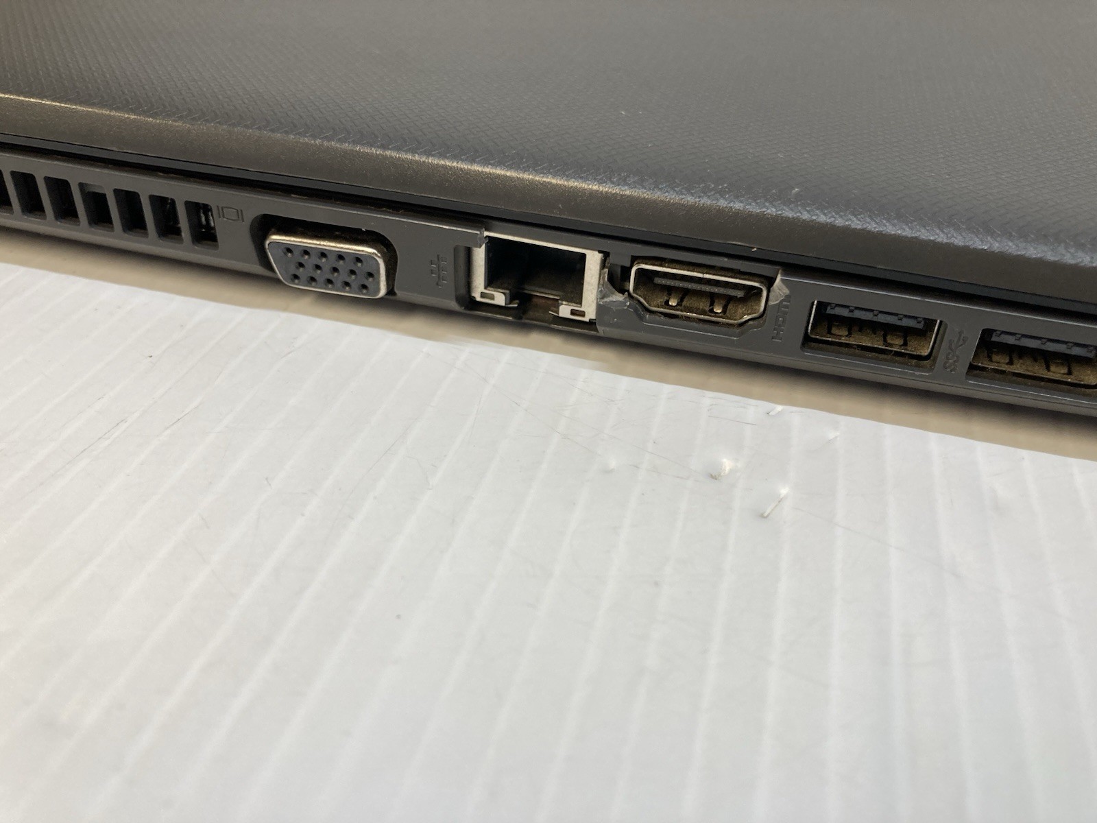 HP NoteBook 250 G6 i5-7200U 2.5GHz | 8GB DDR4 | NO OS/SSD – Boots to Bios