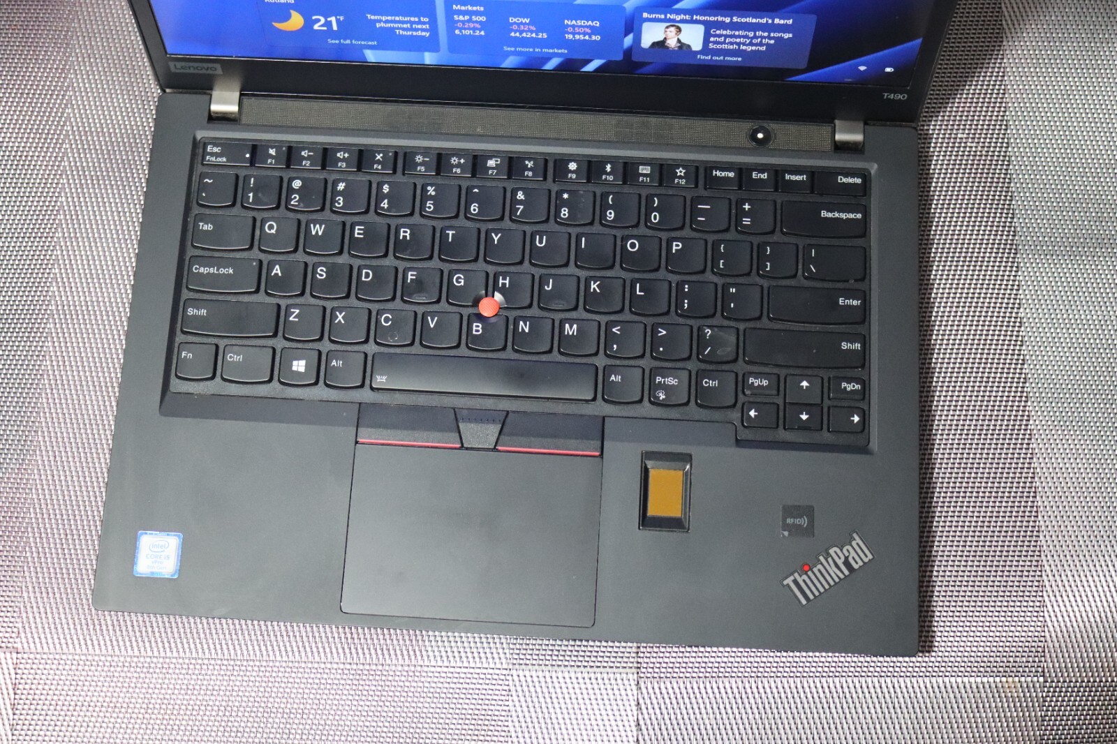 Lenovo Thinkpad T490 14 in (SSD,Intel Core i5 8th Gen.)