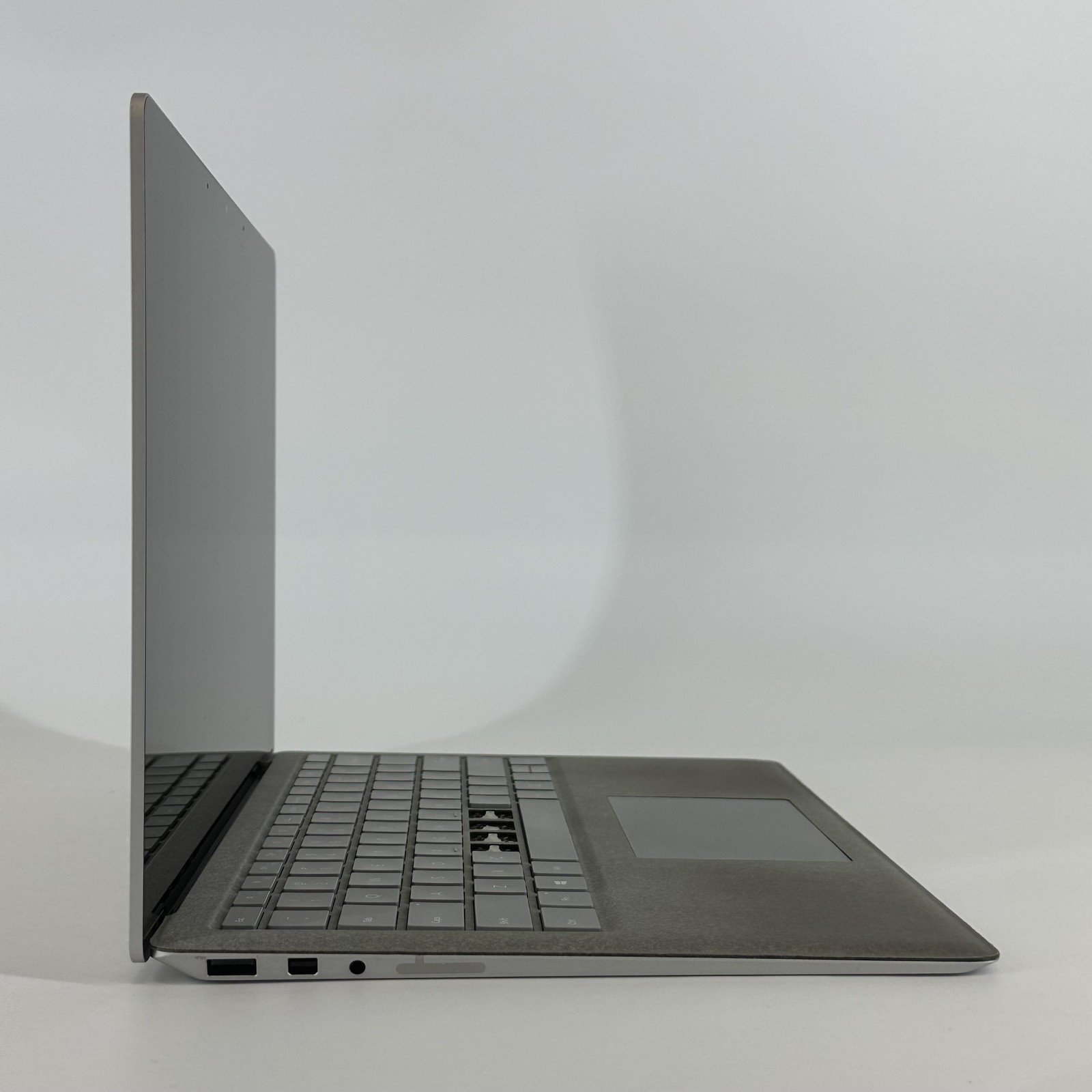 Microsoft Surface Laptop 2 13 2K TOUCH i5-8350U 1.7GHz 8GB 256GB Missing Keycaps