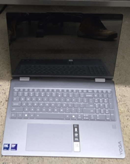 Lenovo Yoga 7 2-in-1 16ILL10 16″ Core Ultra 7 256V 2.2GHz 16GB 1TB SSD