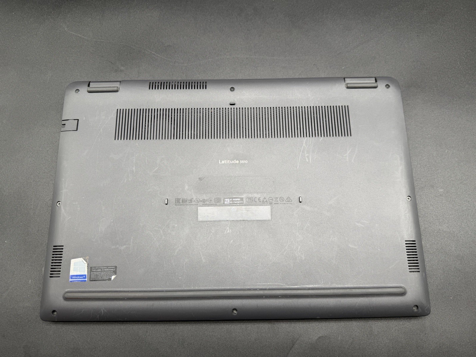 Dell Latitude 3510 15.6″ Intel i5-10210U 1.60GHz 16GB RAM 256GB SSD Windows 11P