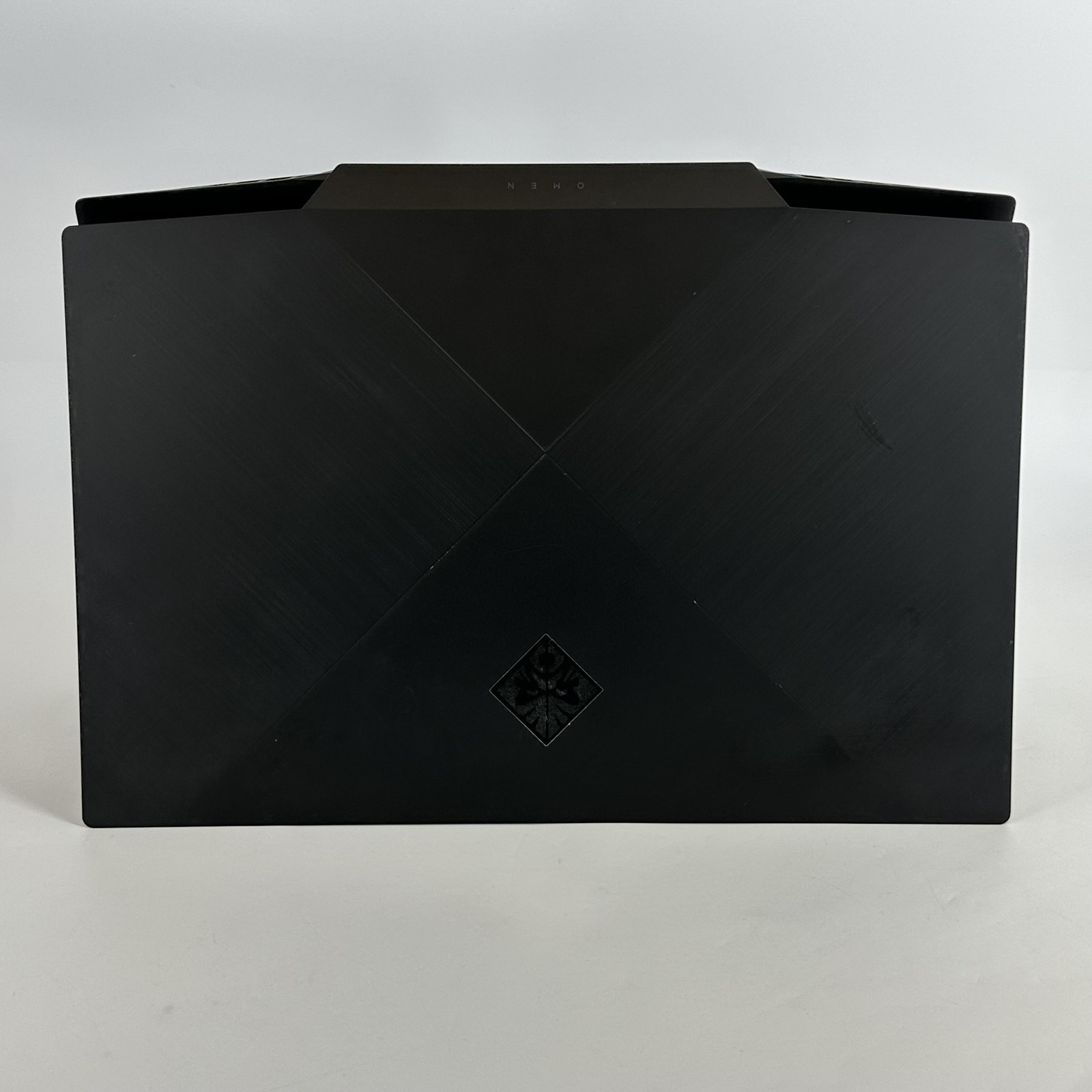 HP Omen 17 143Hz FHD i7-10750H 2.60GHz 16GB 1TB SSD RTX 2060 Very Good