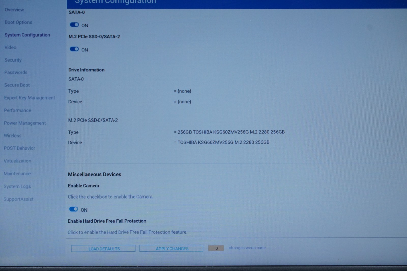 Dell Latitude 3500 Core i7-8565U @1.80GHz 8GB RAM 256GB SSD MX130 FHD (No OS)