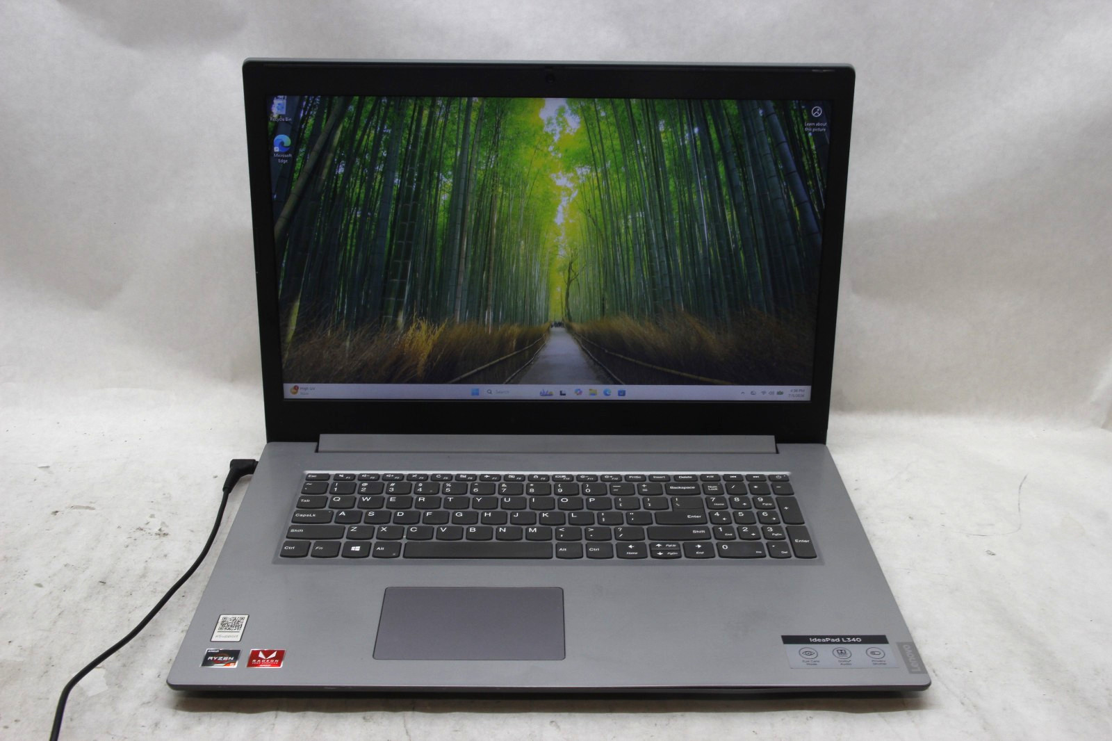 Lenovo IP L340-17API 15.6″ Laptop AMD R5 8 GB RAM 256 GB SSD Win 11 No Charger