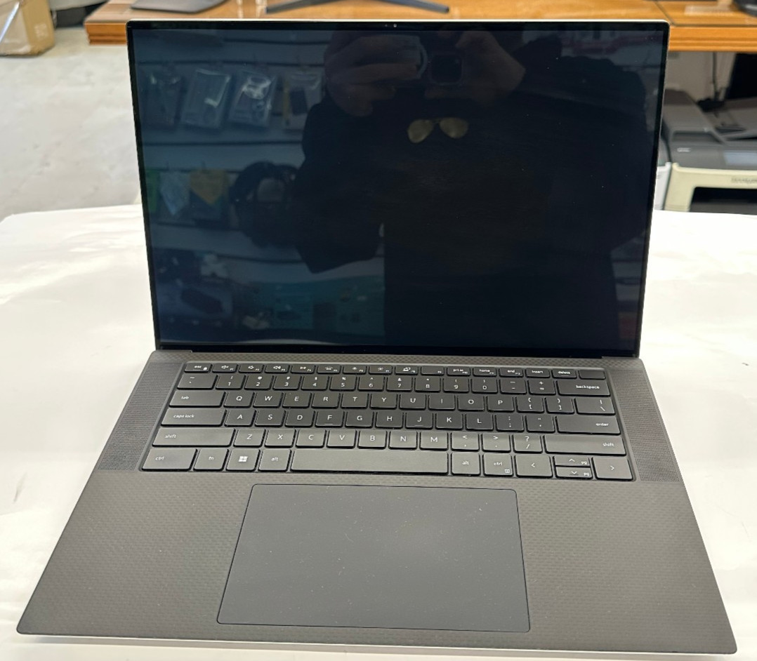 Dell XPS 15 9510 15.6″ Touch i9-11900H 500GB SSD 32GB NVIDIA RTX 3050 Ti W11 Pro