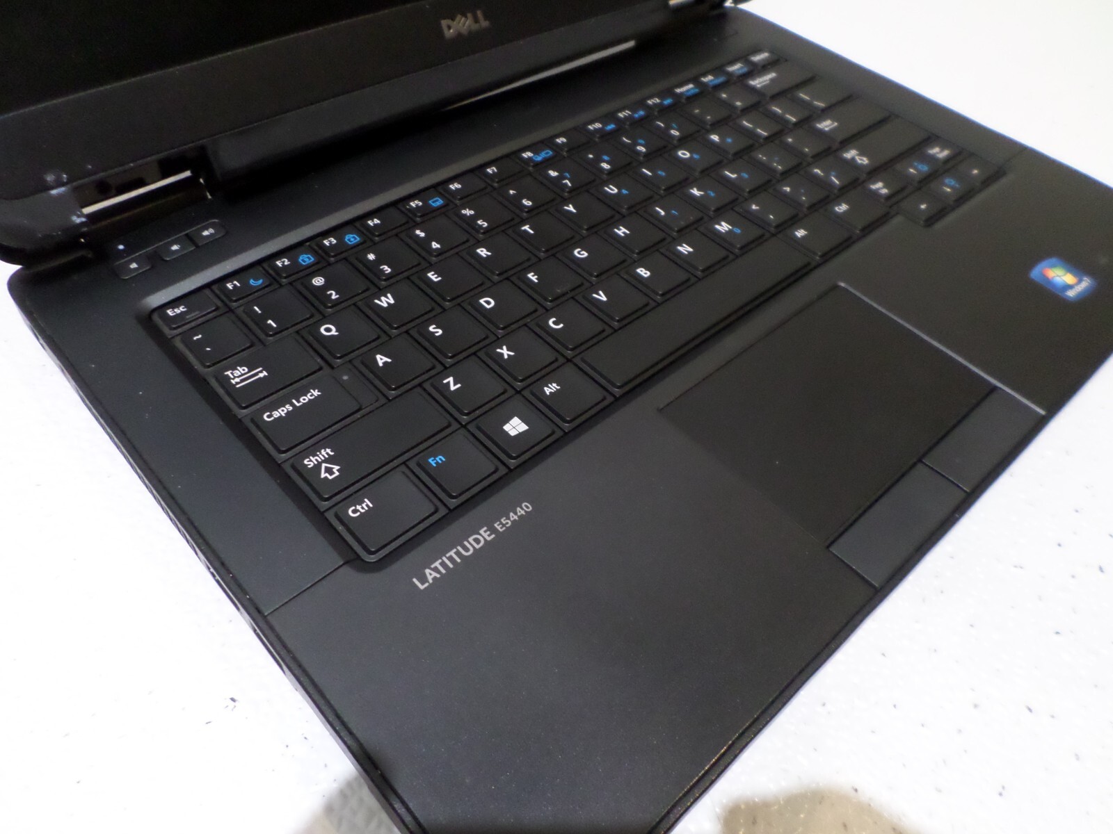 Dell Latitude E5440 Laptop – Intel Core i3 4th Gen, No HDD, No RAM – DAMAGED