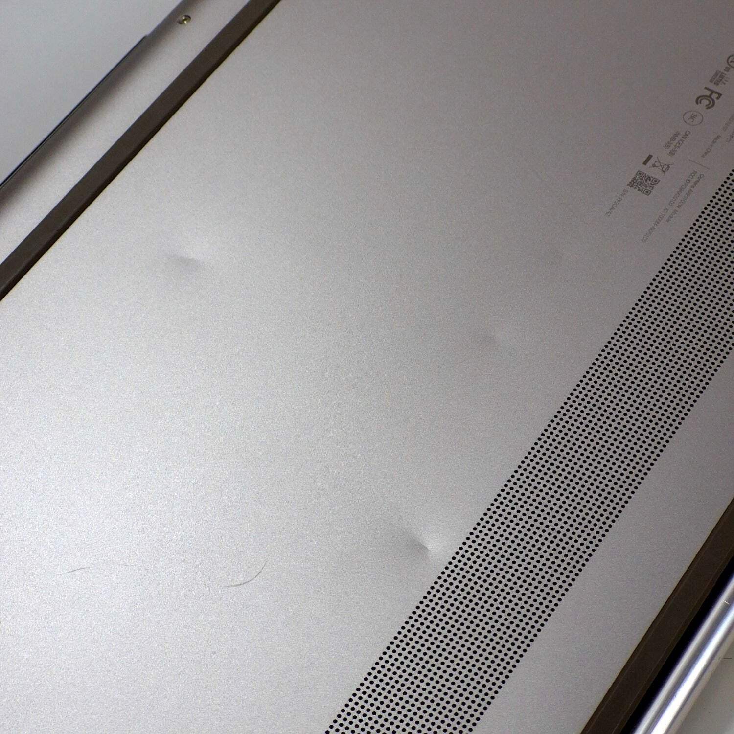 Lenovo Yoga 9i 2-in-1 14ITL5 14″ i7-1185G7 16GB RAM 512GB SSD Cracked Screen